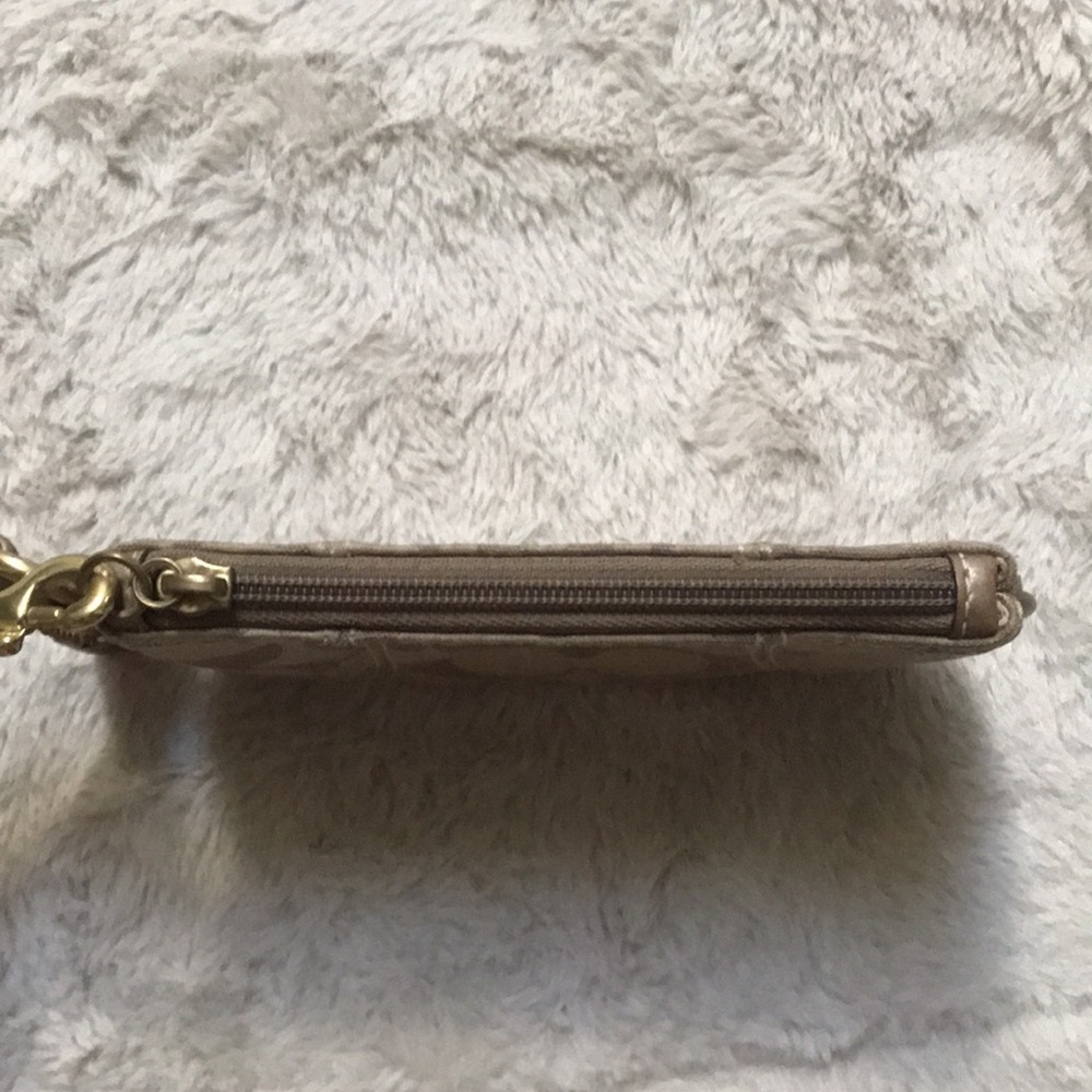Coach Wristlet - Picture 7 of 9